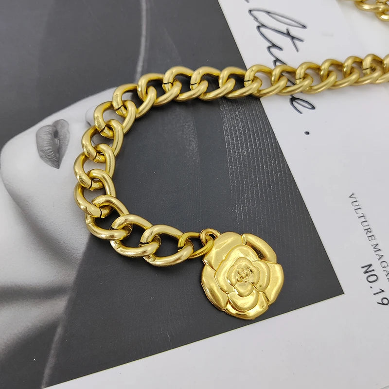 Designer Belts For Women High Quality Luxury Female Golden Waist Chain Flower Accessory Adjustable Long Waistband Gold Corset
