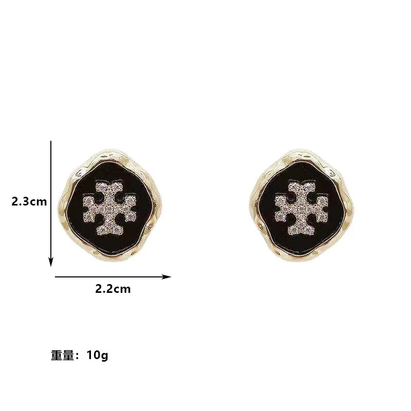 New Simple Delicate Snowflake Stud Earrings For Women Silver Needle Ear Piercing Body Jewelry Daily Wear Jewelry Girls Gift