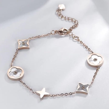 Four-Leaf Flower Shell Pendant Bracelet — Rose Gold Titanium Steel | Women