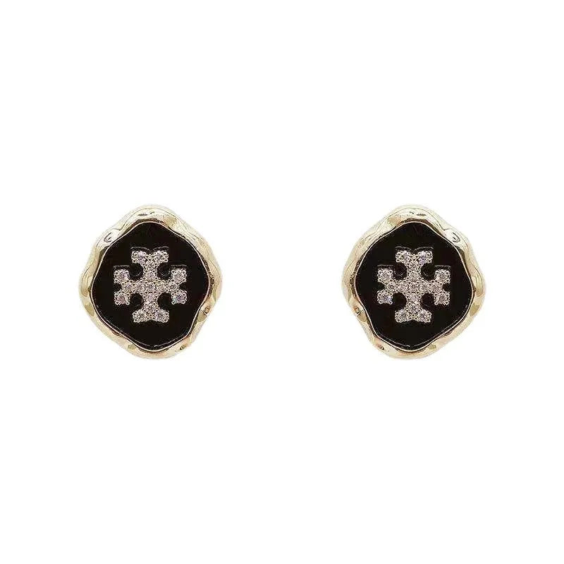 New Simple Delicate Snowflake Stud Earrings For Women Silver Needle Ear Piercing Body Jewelry Daily Wear Jewelry Girls Gift