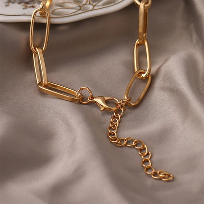 New Simple Fashion Metal Lock Pendants Punk Necklaces for Women Gold Color Hollow Pendant Chain Personality Gothic Neck Jewelry
