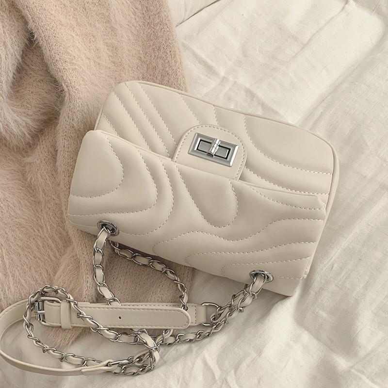 Quilted Chain Shoulder Bag — Turn-Lock Luxury Crossbody | Women