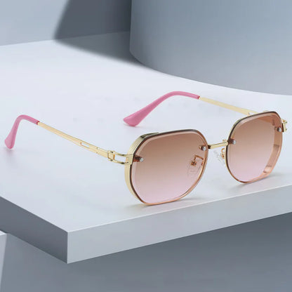 New in Sunglasses for Women Black Frame Gold Border Decoration Fashionable Black Lens Glasses Sunglasses Sunglasses Women