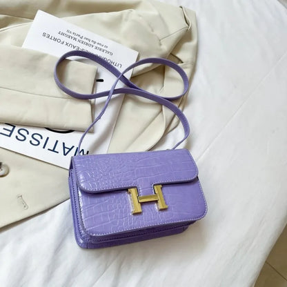 Modern Contemporary Leather Handbag - Today's Fashion Choice