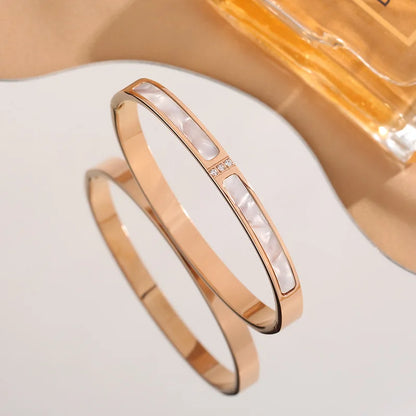 New Titanium Steel High end White Shell Fritillaria Bracelet Women's Simple and Personalized Bracelet