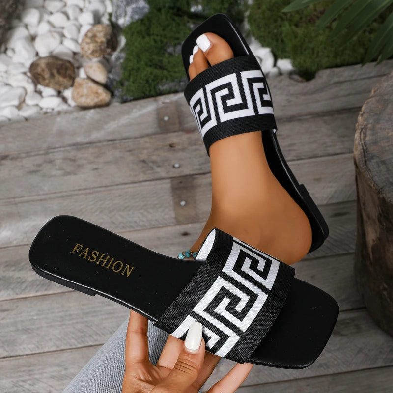 Women's Letter Print Fashion Slippers - Flat Beach Sandals