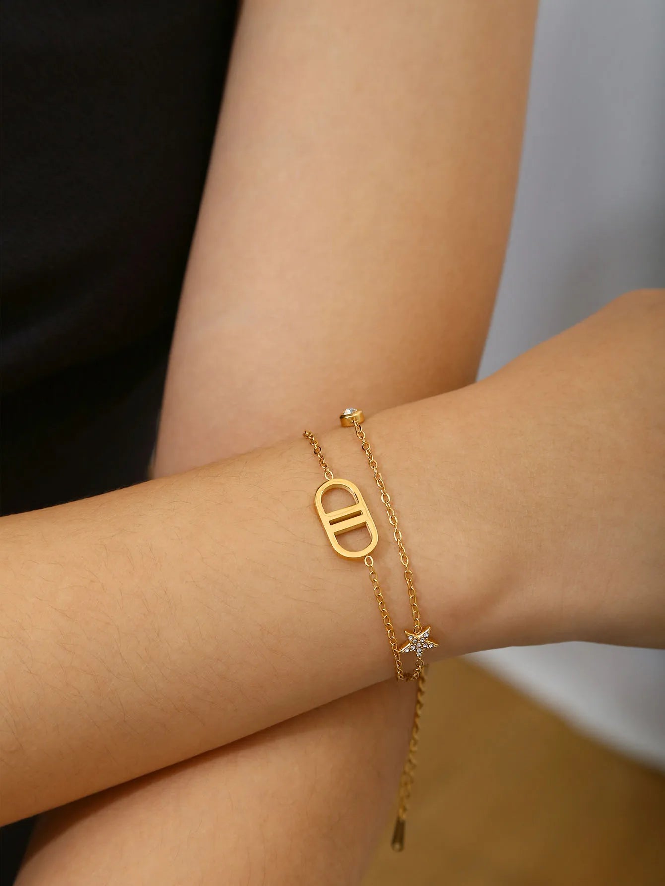 Popular Versatile Personality Temperament Stainless Steel 18K Gold-Plated Diamond Stars Letters CD Bracelet Female