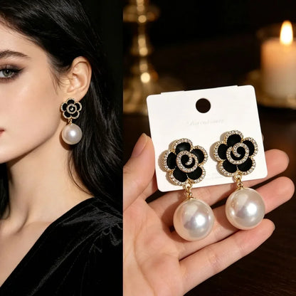 Niche Light Luxury Flower Earrings High End Temperament Women Fashion Jewelry Daily Party Wear