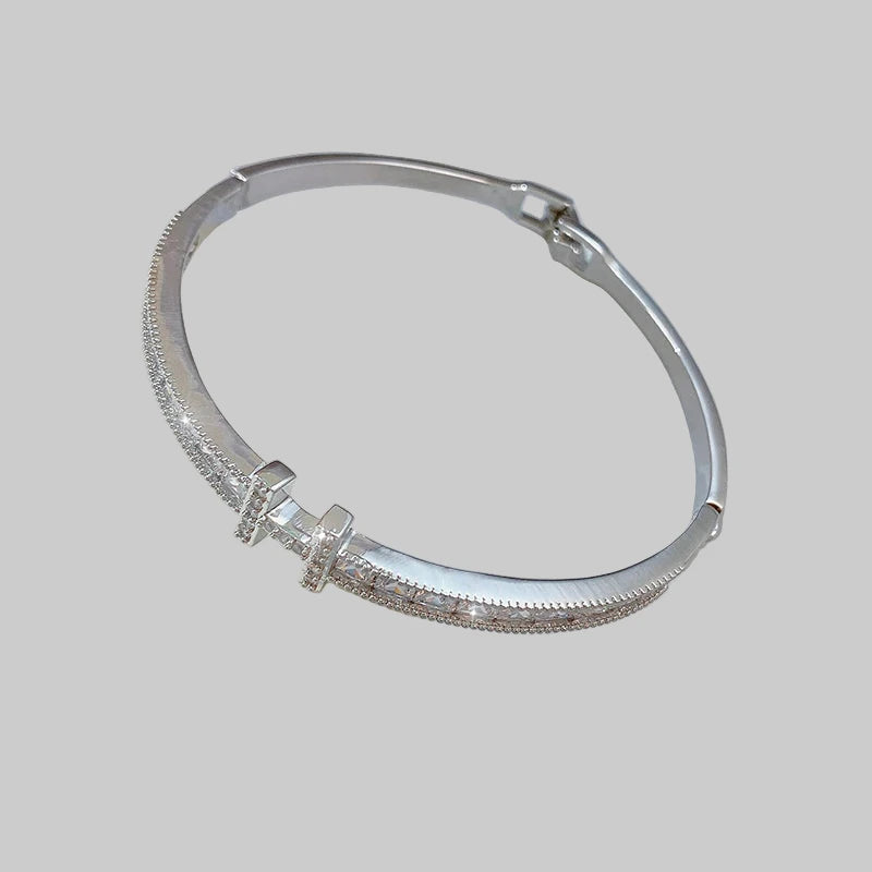 Class Crystal Letter Geometric Women's Bracelet Fashion Bracelet Personalized Versatile Minimalist Bangles for Women