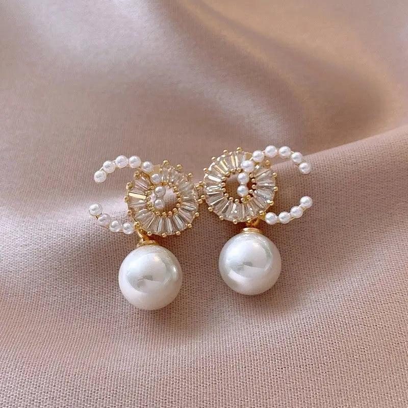 New Korean Fashion Vintage Imitation Pearl Zircon Stud Earrings Elegant Shiny Crystal Drop Earring Party Jewelry Gift for Women