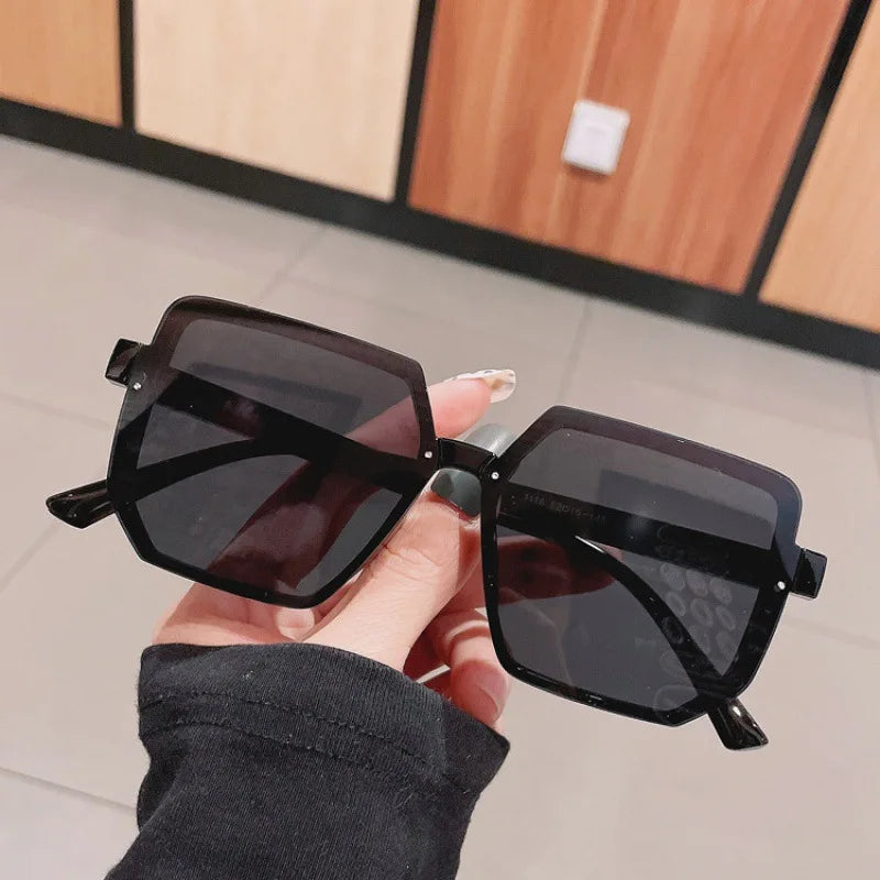 Big Frame Vintage Sunglasses - Designer Retro Square Sunglasses for Women & Men