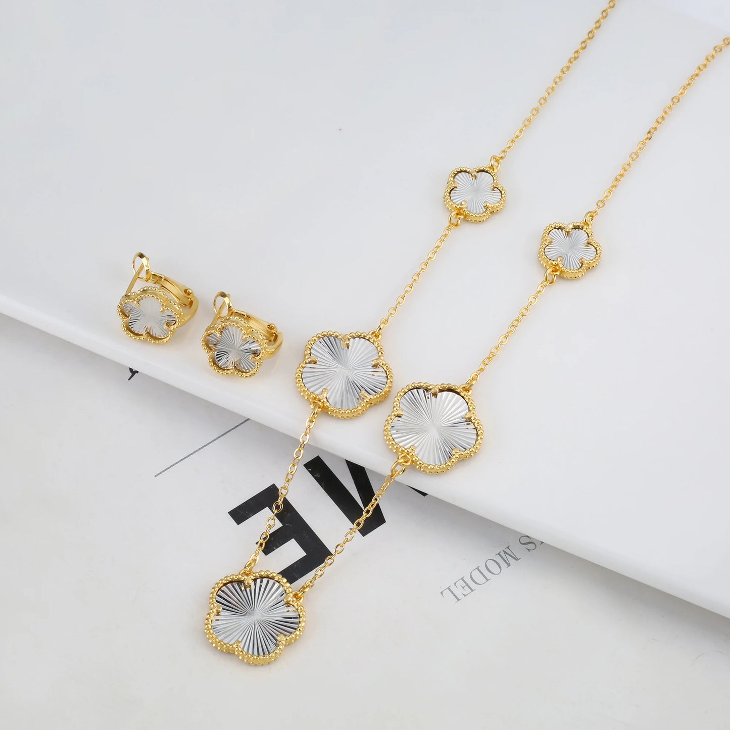 Plant Five Leaf Flower Double sided Plum Blossom Jewelry Set Necklace Earrings New Design Natural Stone Women High Quality Clove