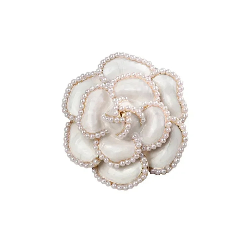 New Arrival Pearl Camellia Flower Brooches for Women Enamel Pin Elegant Lapel Pins Badge Corsage Fashion Jewelry Accessories