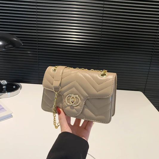 2025 new stylish niche shoulder bag, diamond grid small square bag, fashionable chain crossbody bag, women's minimalist bag