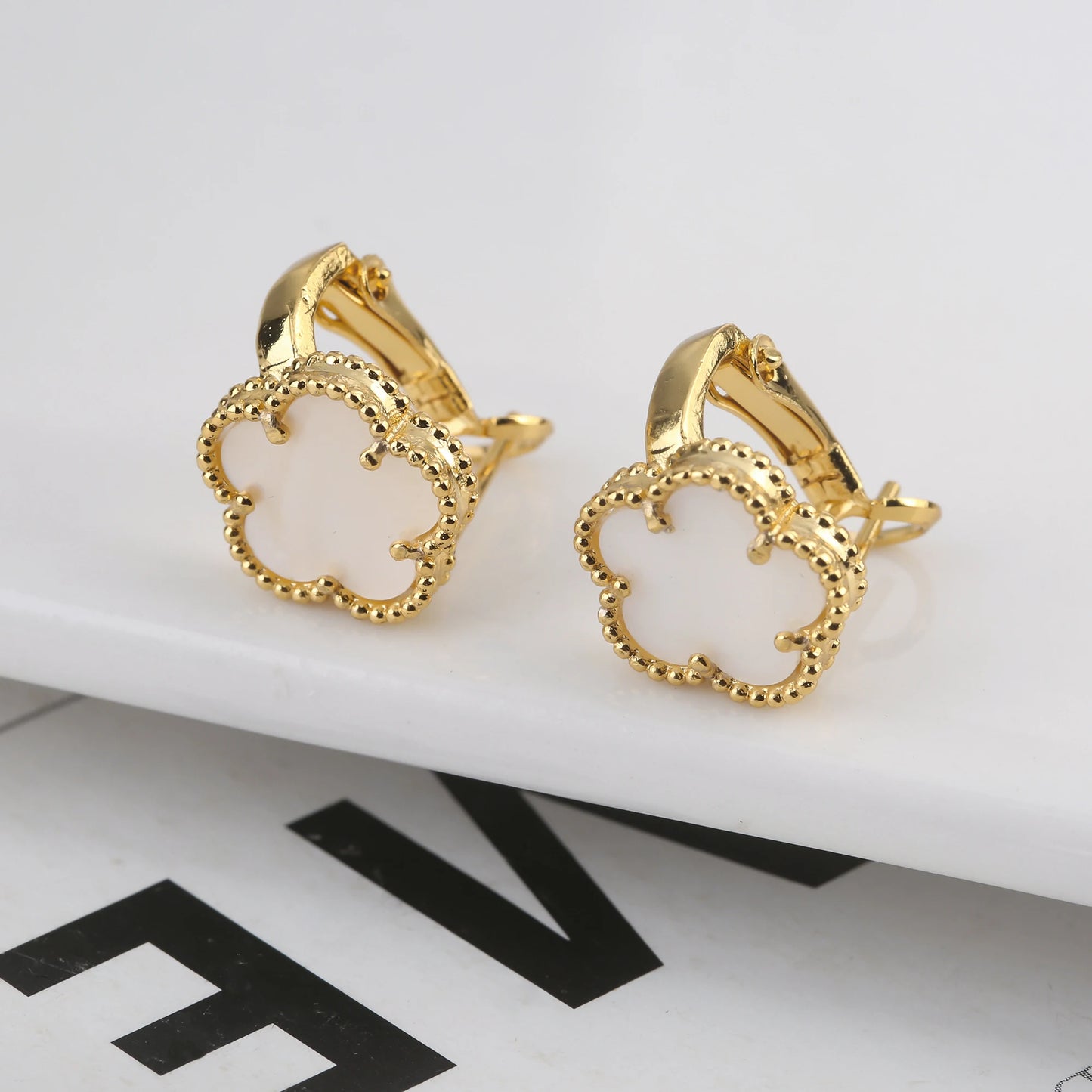 Plant Five Leaf Flower Double sided Plum Blossom Jewelry Set Necklace Earrings New Design Natural Stone Women High Quality Clove