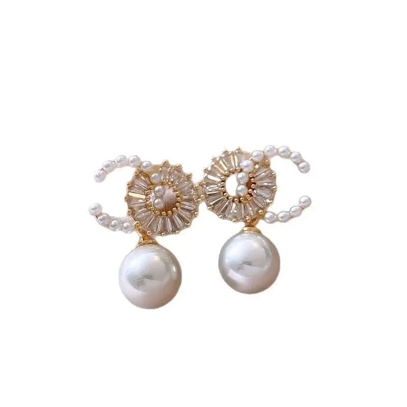New Korean Fashion Vintage Imitation Pearl Zircon Stud Earrings Elegant Shiny Crystal Drop Earring Party Jewelry Gift for Women