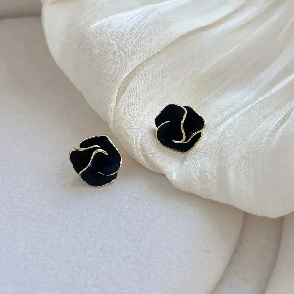 Niche Light Luxury Flower Earrings High End Temperament Women Fashion Jewelry Daily Party Wear
