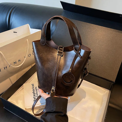 2025 New Autumn/Winter Vintage Women's Handbag Crossbody Bag with Adjustable Shoulder Strap, Suitable for Halloween Wear