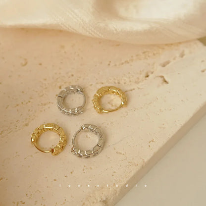 925 Sterling Silver Earrings Fashionable New Style for Women Elegant Niche High End Simple and Plain Ear Ornaments