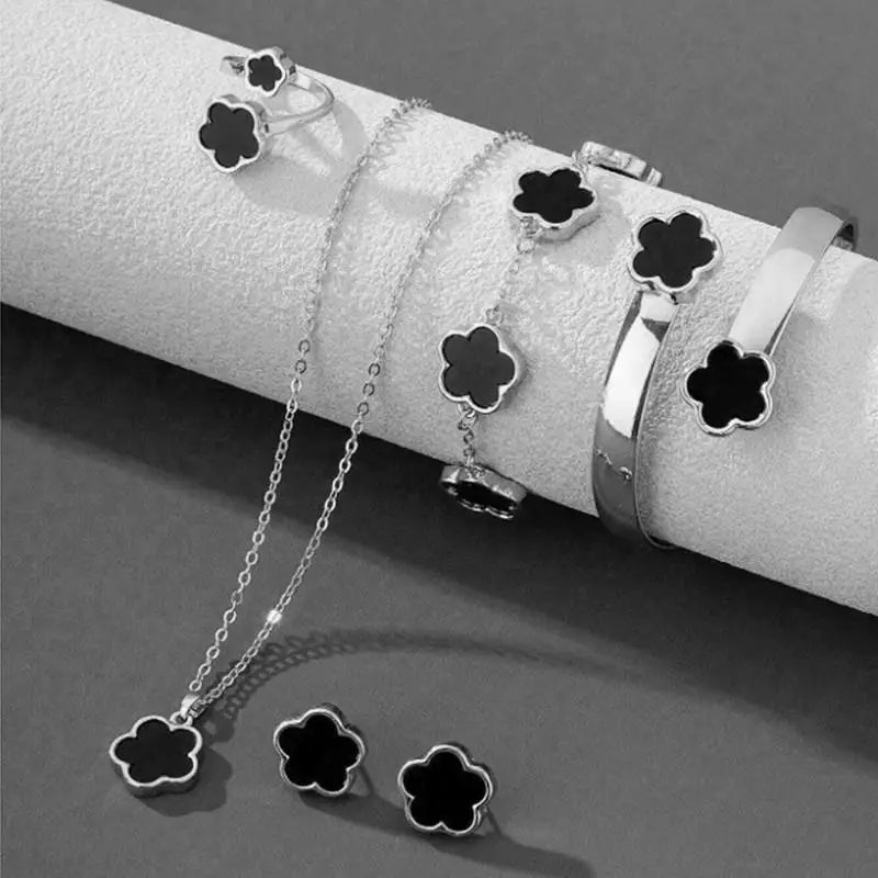 5pcs Lucky Five-petal Flower Women's Jewelry Set, Fashion Flower Bracelet + Necklace + Earrings + Bracelet + Ring Set, Birthday