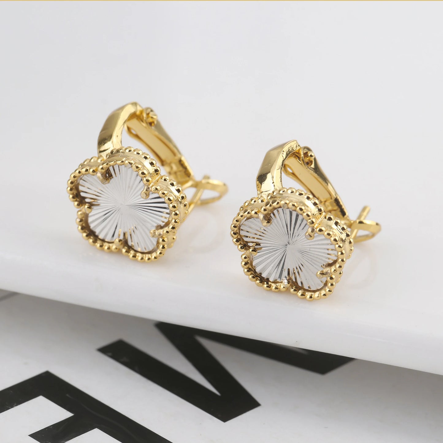 Plant Five Leaf Flower Double sided Plum Blossom Jewelry Set Necklace Earrings New Design Natural Stone Women High Quality Clove