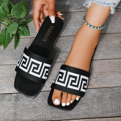 Women's Letter Print Fashion Slippers - Flat Beach Sandals