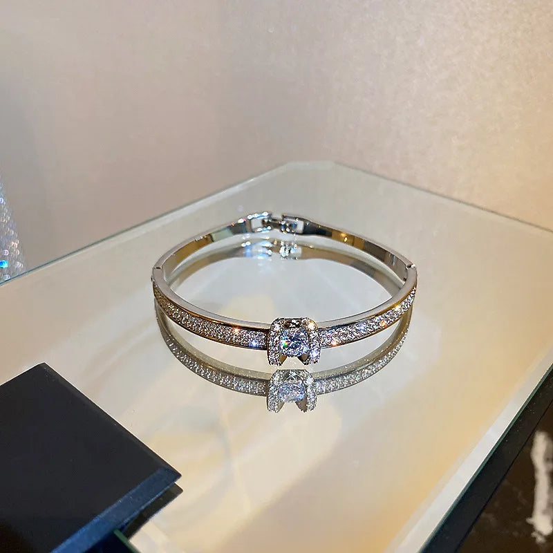 Class Crystal Letter Geometric Women's Bracelet Fashion Bracelet Personalized Versatile Minimalist Bangles for Women