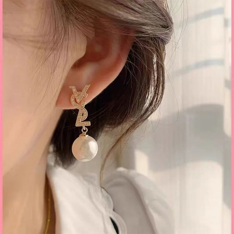 2024 Chic Linear Style Pearl Earrings Silver Needle Elegant Temperament Pearl Bowknot Jewelry Stud Drop Earrings Pearl Earrings