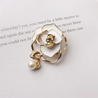 Luxury Pearl Butterfly Wreath Brooches Elegant Enamel Camellia Flower  Pendant Plant Pin Accessories Women Party Jewelry Gift