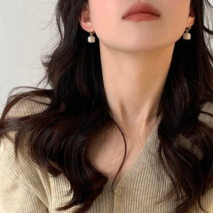 Premium Pearl Stereoscopic Square Drop Earrings — Gold Tone Luxury Fashion Jewelry