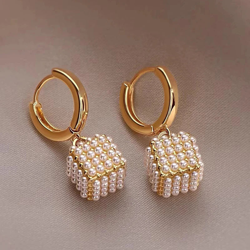Premium Pearl Stereoscopic Square Drop Earrings — Gold Tone Luxury Fashion Jewelry