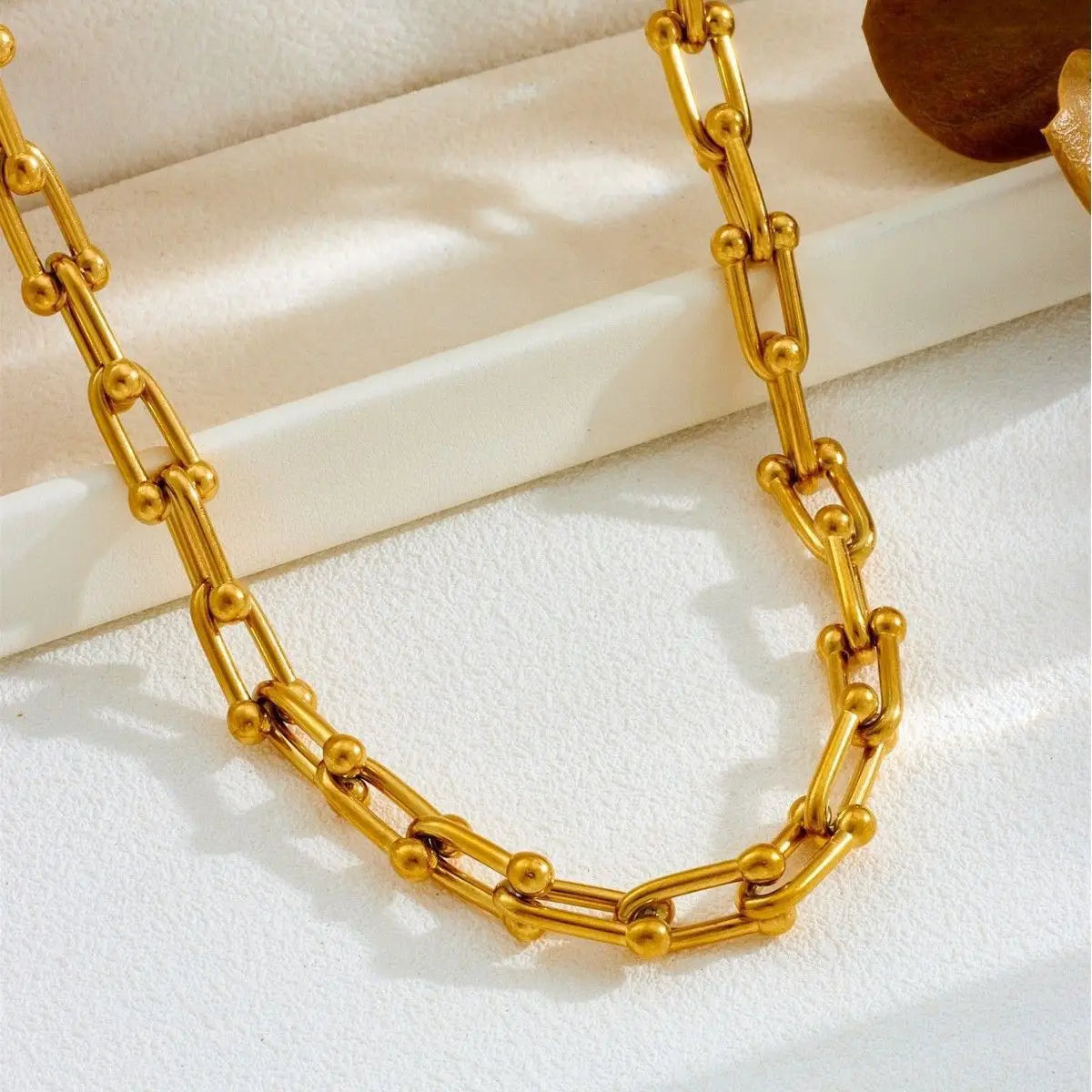 Classic Horseshoe Link Chain Necklace Women Fashion Stainless Steel Dainty Jewelry