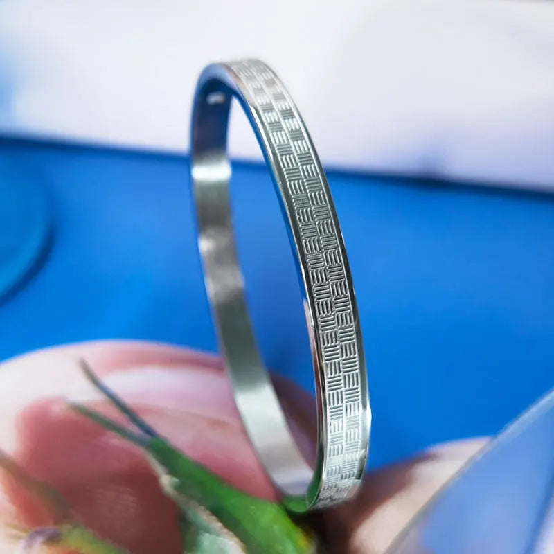 Beautiful Horizontal And Vertical Graphic Bracelet & Bangle Stainless Steel Luxury Jewelry Gift For Woman Wear Bangle