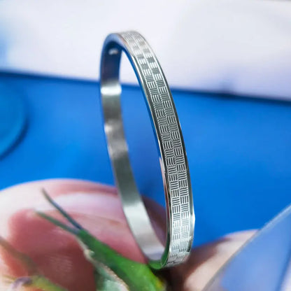 Beautiful Horizontal And Vertical Graphic Bracelet & Bangle Stainless Steel Luxury Jewelry Gift For Woman Wear Bangle