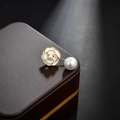 Elegant Classic White Flower Earrings Retro Rose Pearl Stud Earrings for Women Jewelry Wedding Accessories