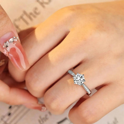 SG Luxury 925 Sterling Silver Classic Ring For Women Six Claw Jewelry Simple 1ct Moissanite Ring Imitation Diamond Women's Ring