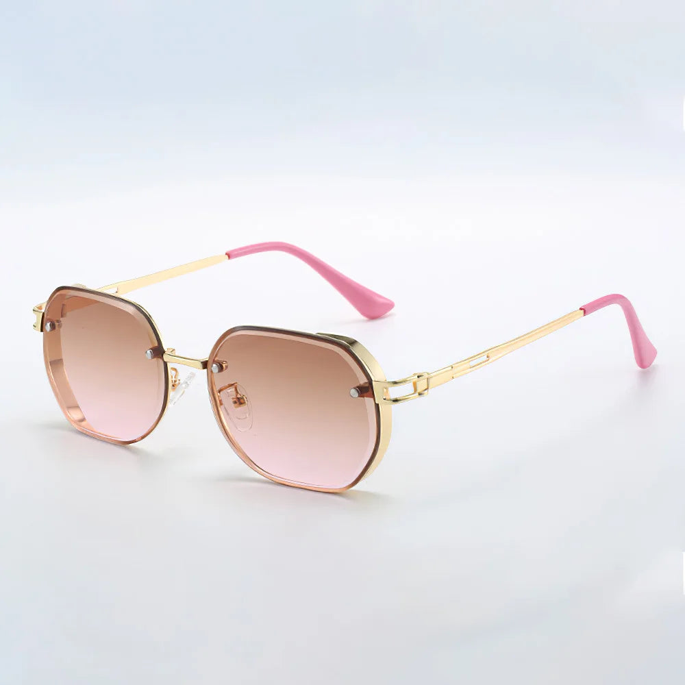 New in Sunglasses for Women Black Frame Gold Border Decoration Fashionable Black Lens Glasses Sunglasses Sunglasses Women