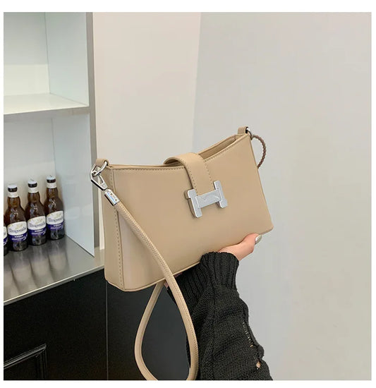 ‌2025 French-Inspired Baguette Bag - Women's High-End Sling Purse | Vegan Leather + Versatile Crossbody/Messenger Carry‌