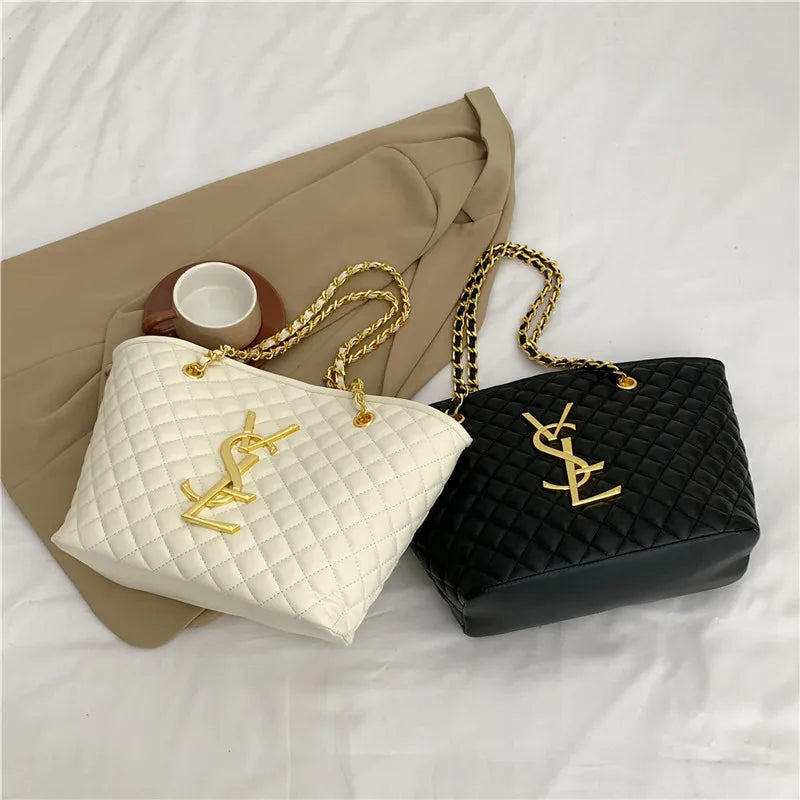 2025 New Designers' Large Capacity Ladies' Bags - Luxurious Retro Diamond Pattern Shoulder Bags with High-Quality Texture Tote B