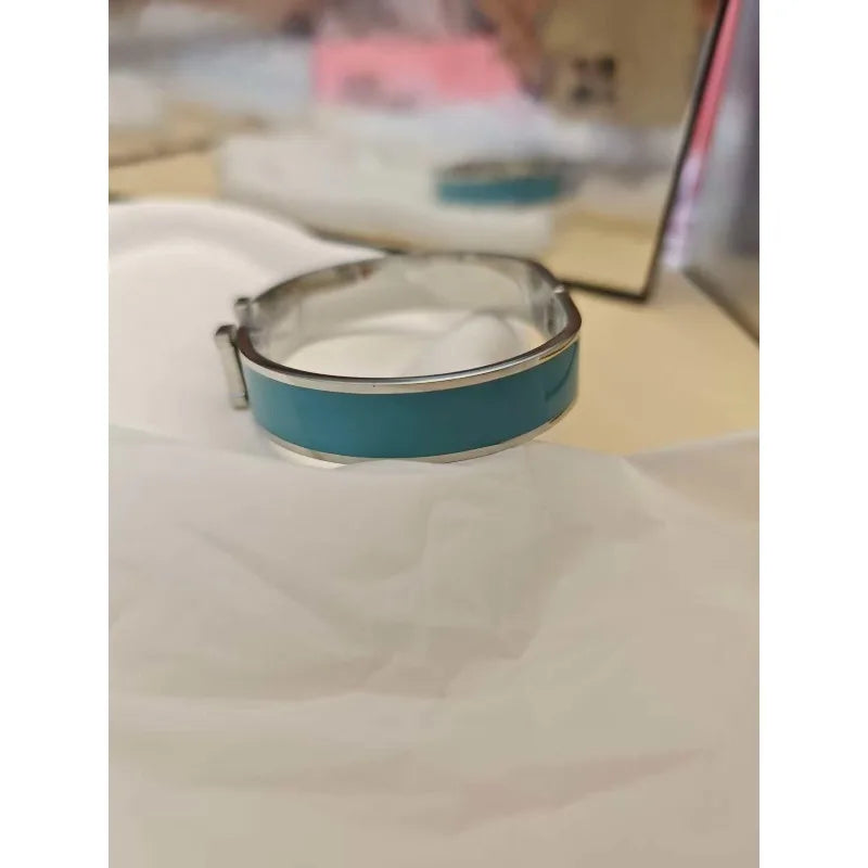 H Luxury Enamel & Titanium Steel Bracelet with Elegant Letter Clasp