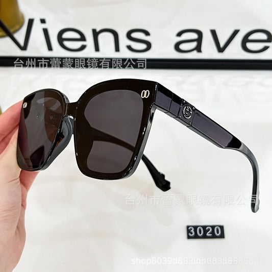 Designer Luxe Sunglasses - Retro Street Photography UV Protection Vintage Chic