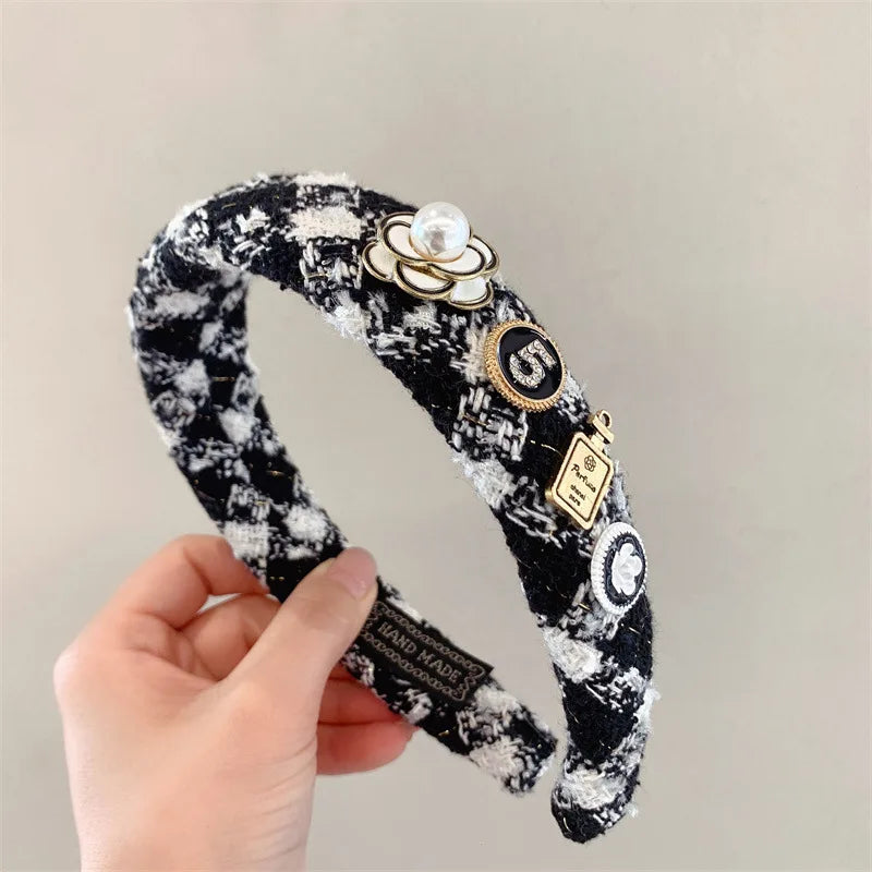 Exquisite Crystal Ball Pearl Number 5 Letter Camellia Headband Women Hair Accessories France Pearl Beaded Hairhoops Headwears