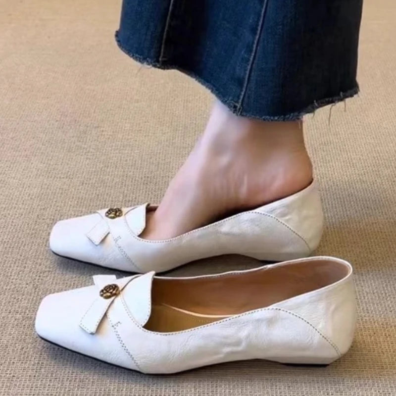 Women's Soft Leather Low Heel Pumps - Versatile Commuter Shoes