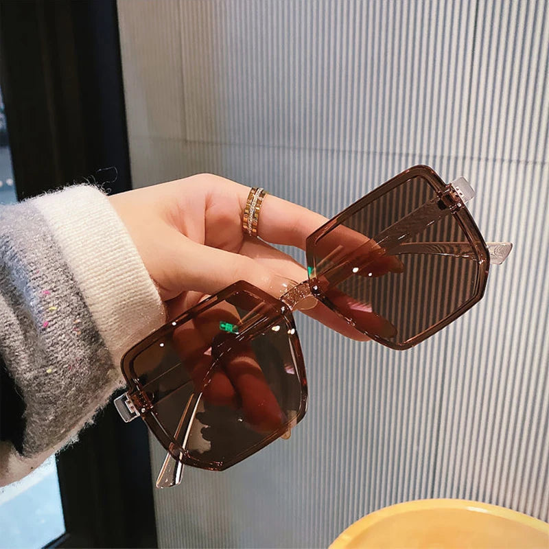 Big Frame Vintage Sunglasses - Designer Retro Square Sunglasses for Women & Men