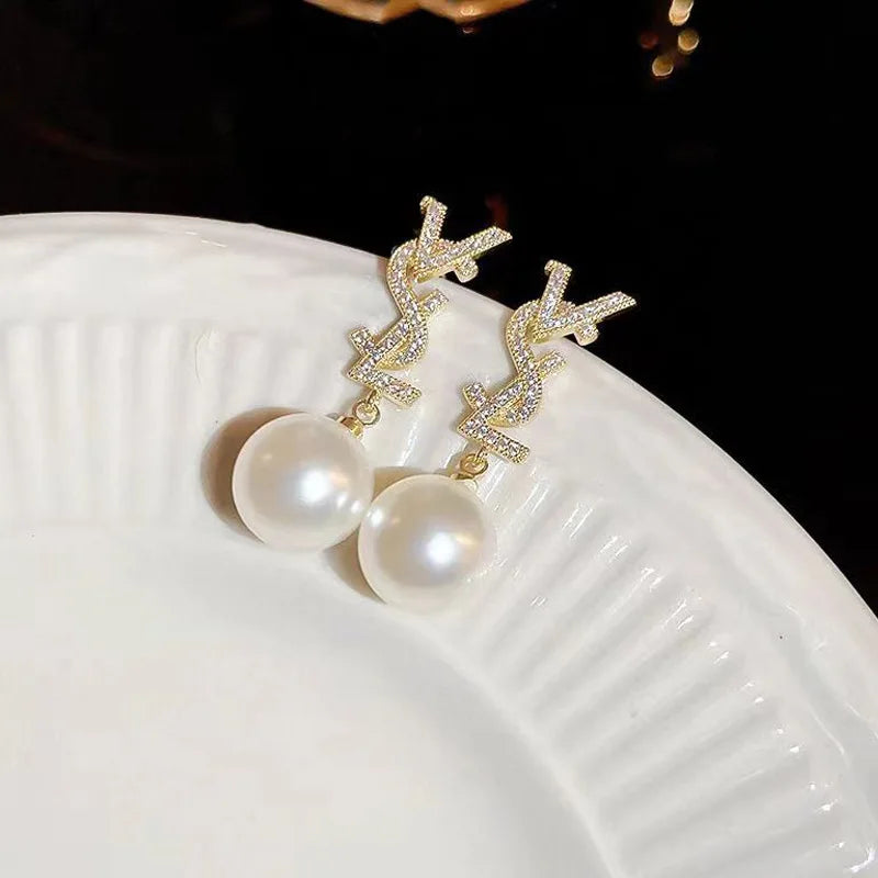 2024 Chic Linear Style Pearl Earrings Silver Needle Elegant Temperament Pearl Bowknot Jewelry Stud Drop Earrings Pearl Earrings