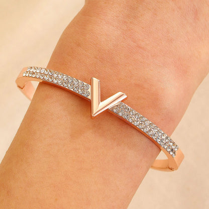 Letter Bracelet Women's Instagram Style Personalized Design English Letter V-shaped Bracelet Bracelet