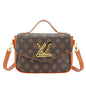 Women's Popular Classic Messenger Bag, Elegant Leather Crossbody Style For Ladies From Luxury Brand By Famous Designer