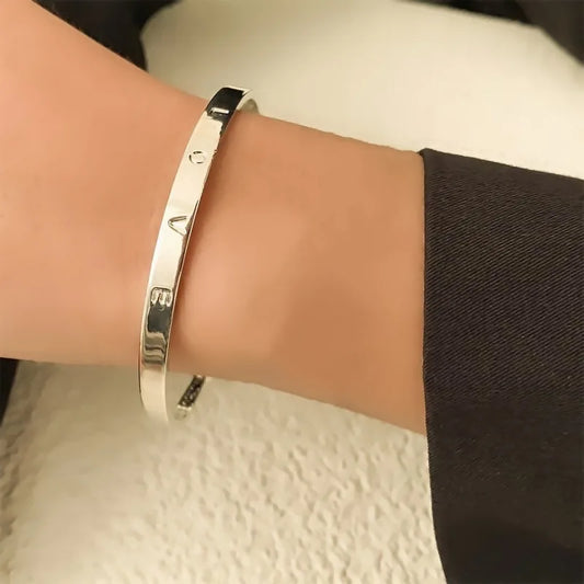 Trend Smooth Letter LOVE Couple Creative Open Cuff Bracelet Bangle for Women Wholesale Accessories Pulseira Pulsera Girl Gift