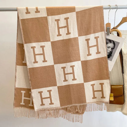 Best-selling letter-patterned imitation cashmere scarf for women, long winter style, jacquard, thick, double-sided shawl