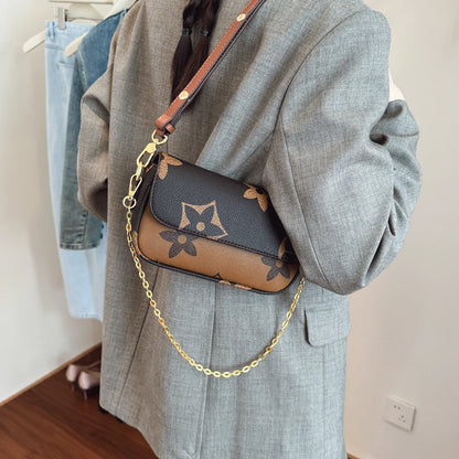 Elegant Women's Leather Messenger Handbag